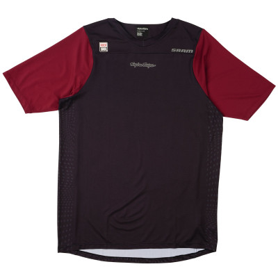 TLD DRES S KRÁTKÝM RUKÁVEM SKYLINE TROY LEE DESIGNS X SRAM RADIOSCAPE BLK / BERRY (31995500) TLD DRES S KRÁTKÝM RUKÁVEM SKYLINE TROY LEE DESIGNS X SRAM RADIOSCAPE BLK / BERRY (31995500)